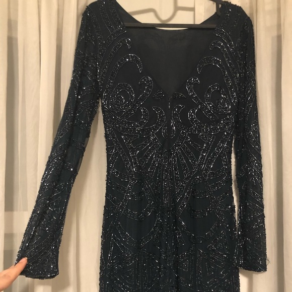 Beautiful sequence navy dress gorgeous - Picture 5 of 7